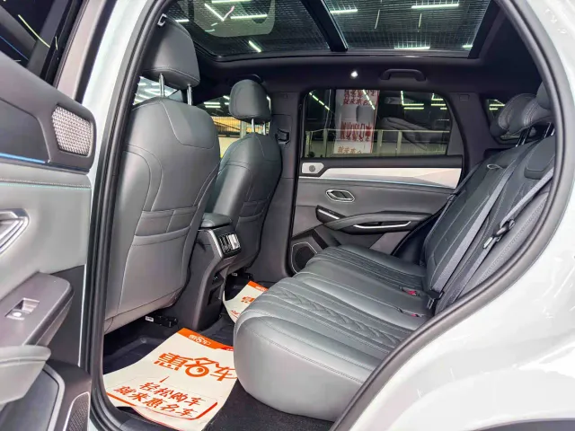 BYD Song L DM-i — Фото автомобиля 16