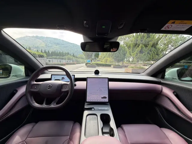 Nio ET5 Touring — Фото автомобиля 8