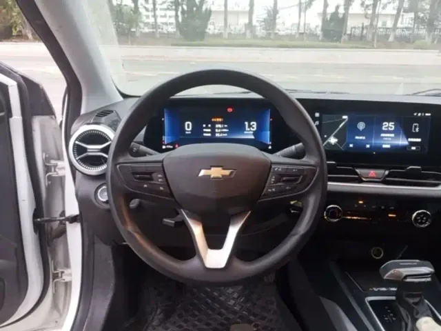 Chevrolet Monza — Фото автомобиля 10