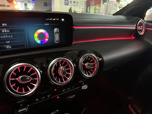 Mercedes-Benz A-Class — Фото автомобиля 21