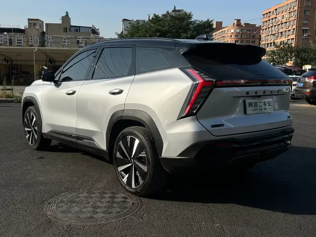 Geely Boyue L — Фото автомобиля 8