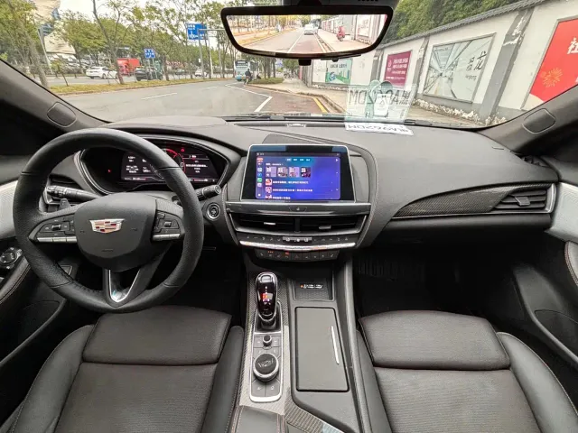 Cadillac CT5 — Фото автомобиля 7