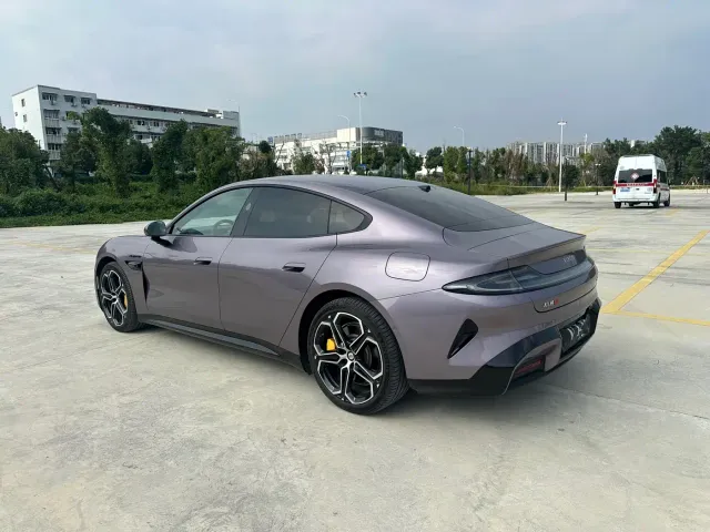 Xiaomi SU7 — Фото автомобиля 10