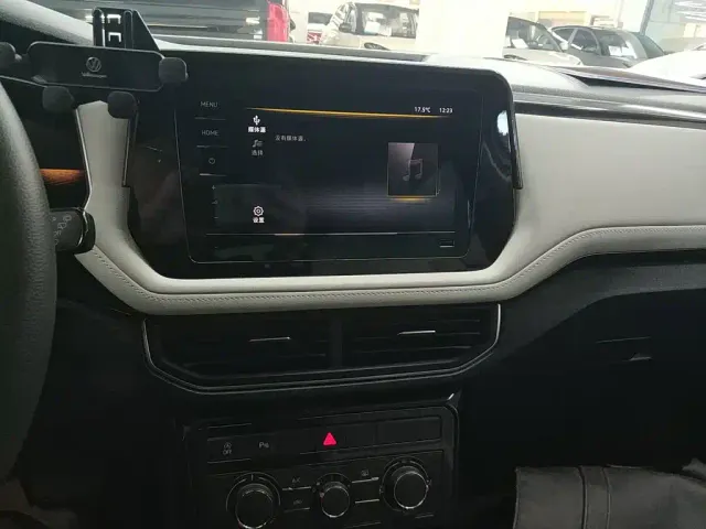 Volkswagen Tharu — Фото автомобиля 8