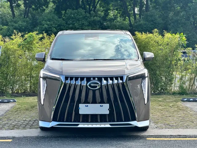 GAC Trumpchi M8 — Фото автомобиля 2