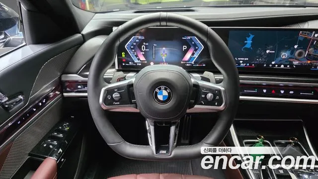 BMW 7-Series — Фото автомобиля 13