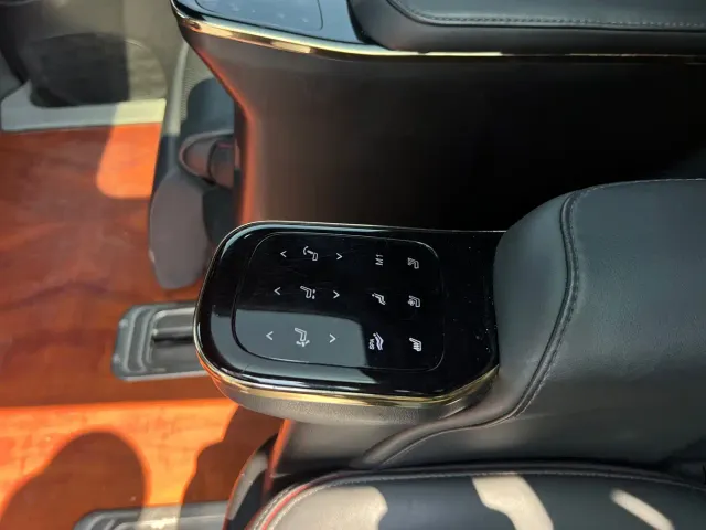 GAC Trumpchi E9 — Фото автомобиля 23