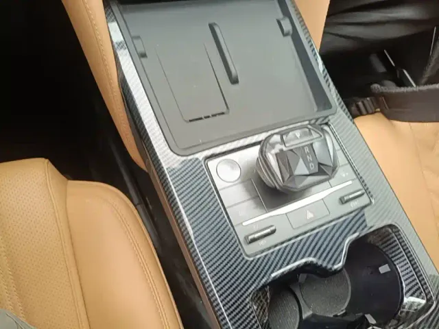 BYD Song L DM-i — Фото автомобиля 13
