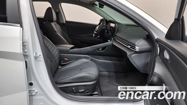 Hyundai AVANTE Новый Avante (CN7) — Фото автомобиля 24