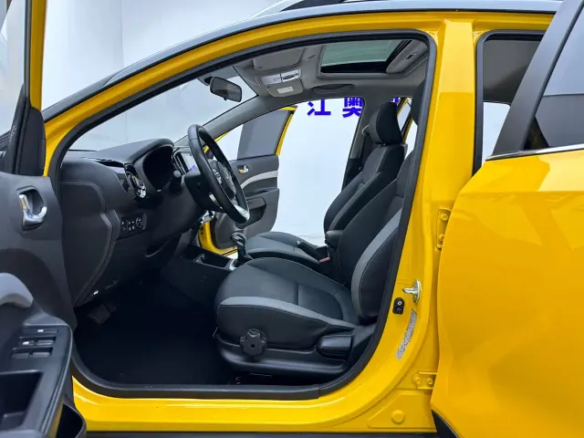 Kia KX1 — Фото автомобиля 5