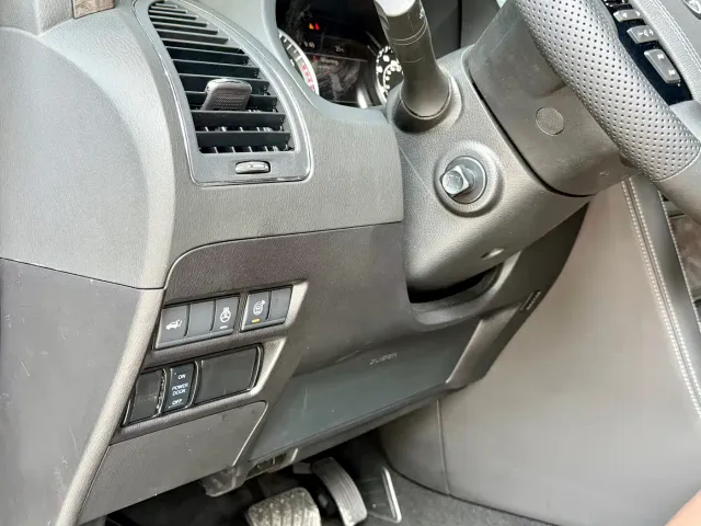 Nissan Patrol — Фото автомобиля 7