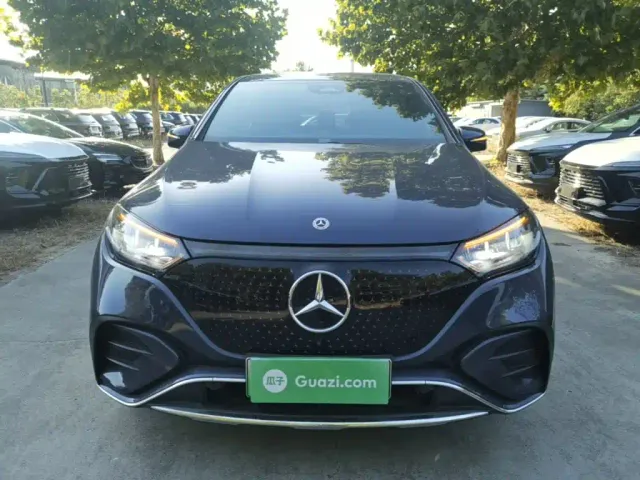 Mercedes-Benz EQE SUV — Фото автомобиля 2