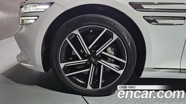 Genesis G80 Бензин 2.5 турбо AWD — Фото автомобиля 5