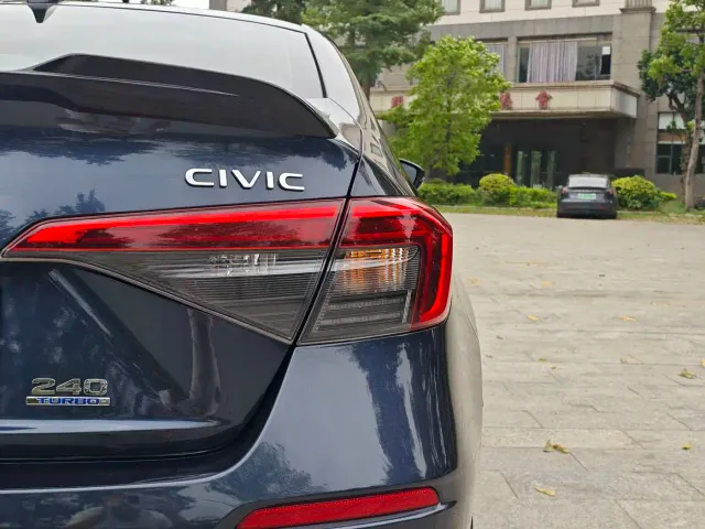 Honda Civic — Фото автомобиля 9