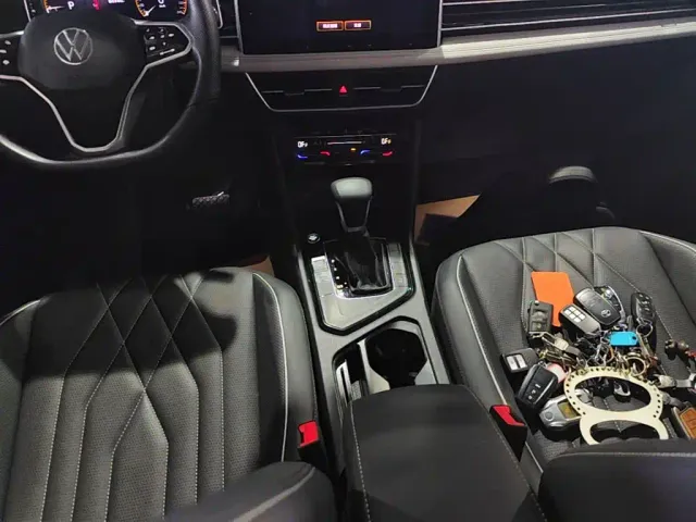 Volkswagen Tiguan L — Фото автомобиля 9