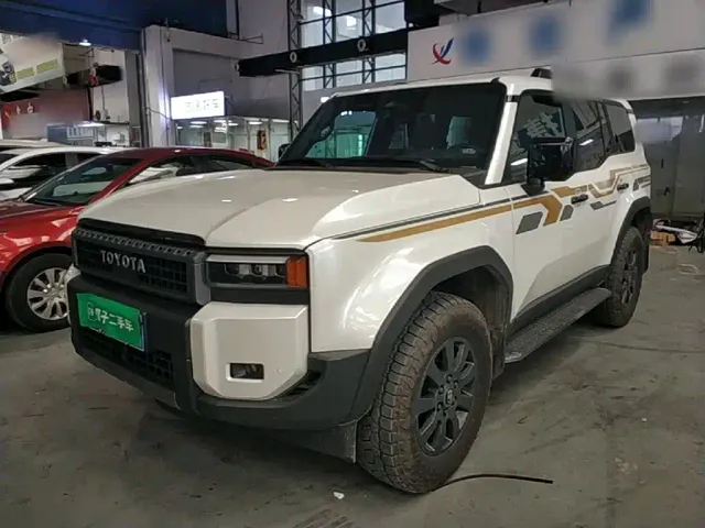 Фотография автомобиля — Toyota Prado