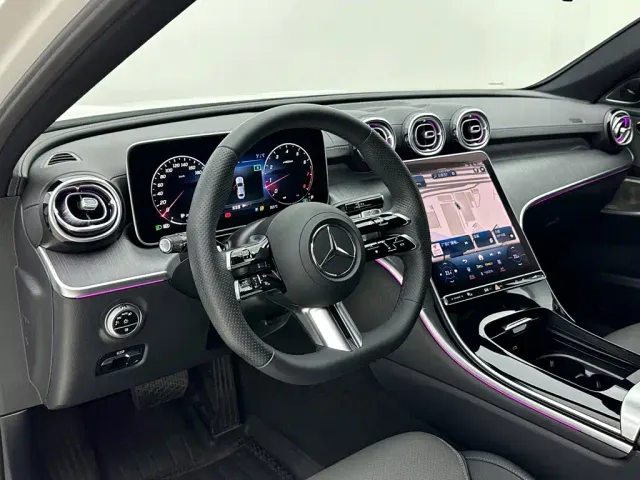 Mercedes-Benz C-Class — Фото автомобиля 10