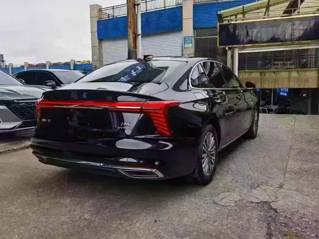 Hongqi H5 — Фото автомобиля 12