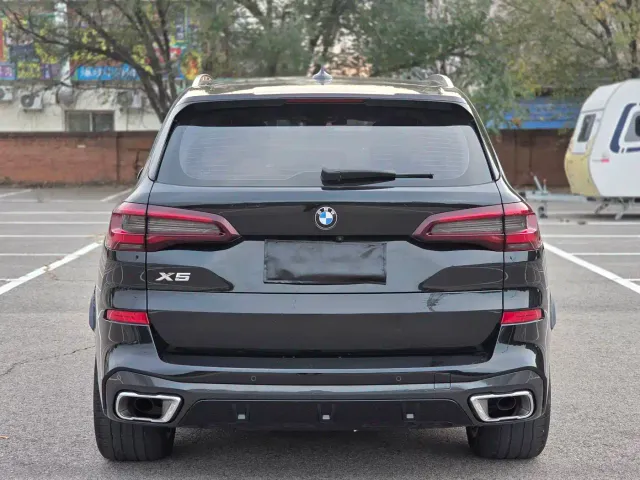BMW X5 — Фото автомобиля 5