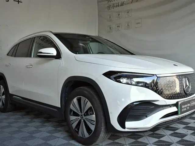 Mercedes-Benz EQA — Фото автомобиля 3