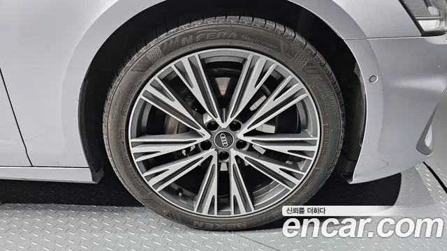 Audi A6 45 TFSI quattro Premium — Фото автомобиля 5