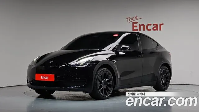Фотография автомобиля — Tesla Model Y