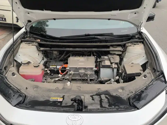 Toyota bZ5 — Фото автомобиля 10