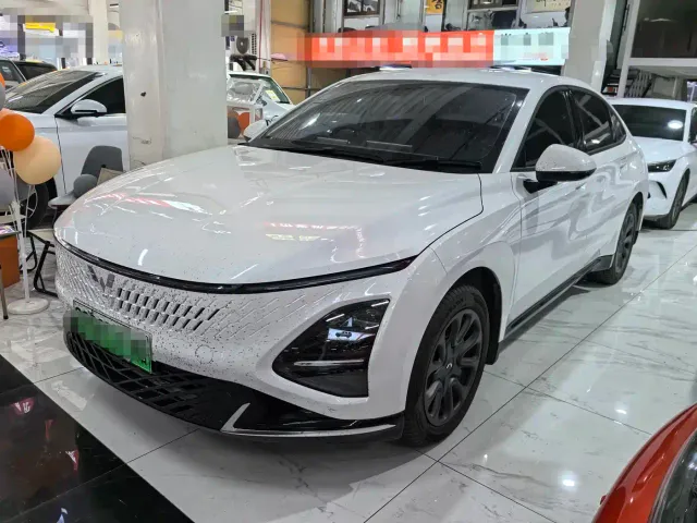 Фотография автомобиля — Wuling Starlight