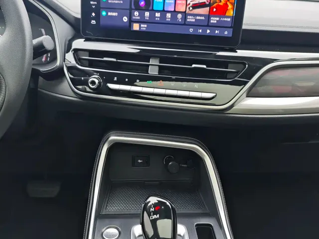 Haval H6 — Фото автомобиля 14