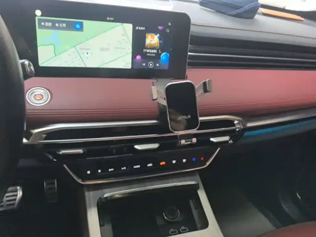 Jetour X70 PRO — Фото автомобиля 12