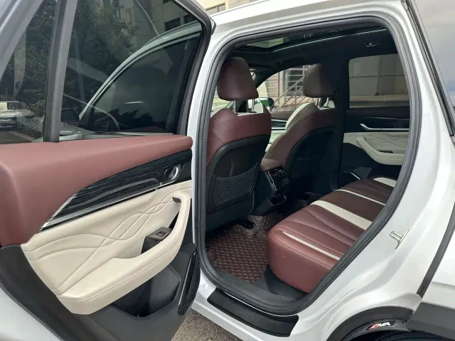 Geely Xingyue L — Фото автомобиля 14