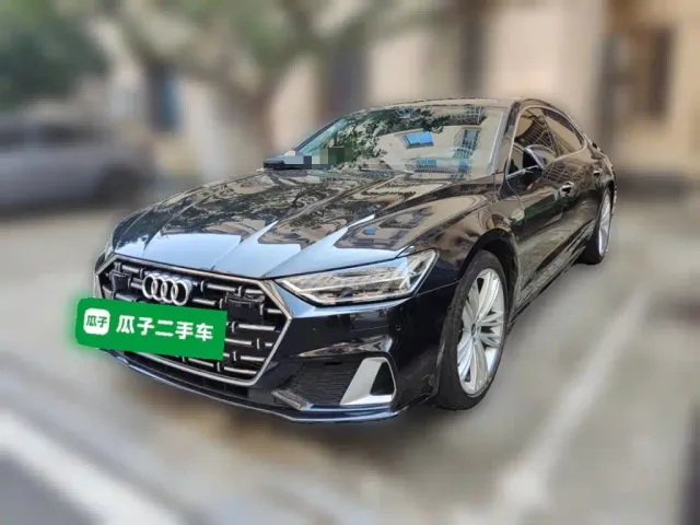 Фотография автомобиля — Audi A7L