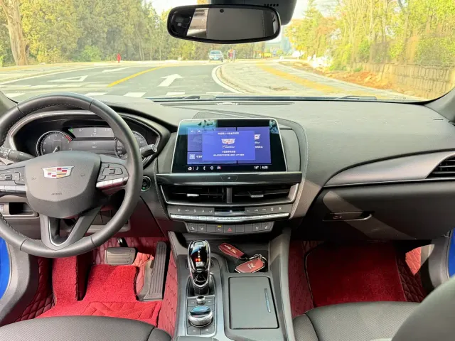 Cadillac CT5 — Фото автомобиля 8
