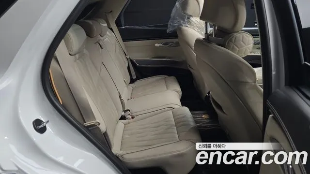 Genesis GV70 — Фото автомобиля 17