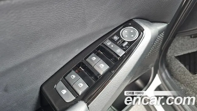 Kia Seltos New — Фото автомобиля 28