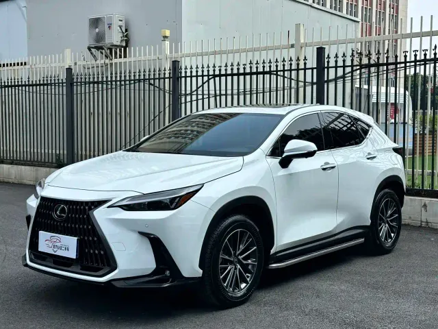Фотография автомобиля — Lexus NX