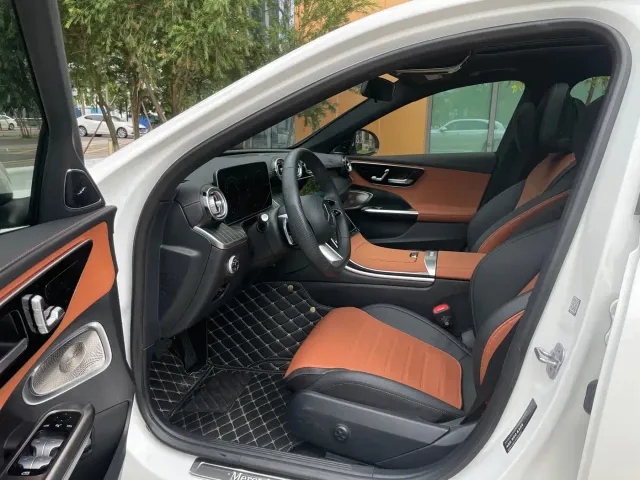 Mercedes-Benz C-Class — Фото автомобиля 6