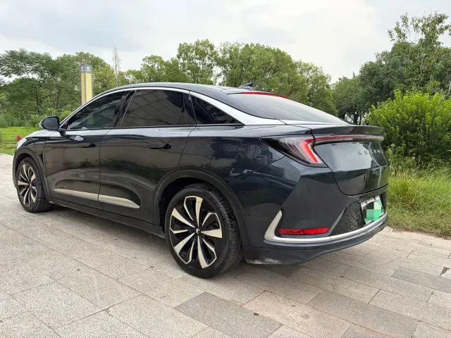 Arcfox Alpha S — Фото автомобиля 9