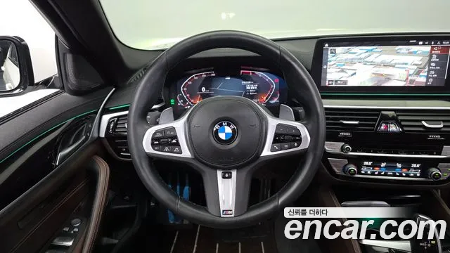 BMW 5 Series G30 — Фото автомобиля 19
