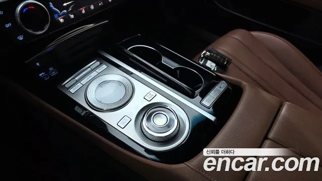 Genesis G80 RG3 — Фото автомобиля 12