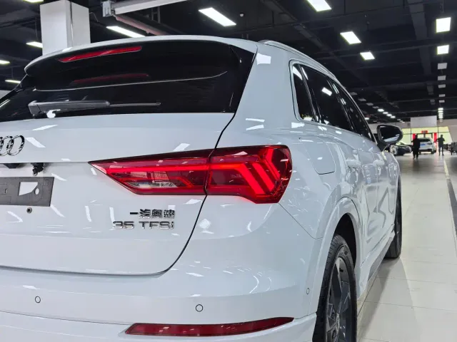 Audi Q3 — Фото автомобиля 5