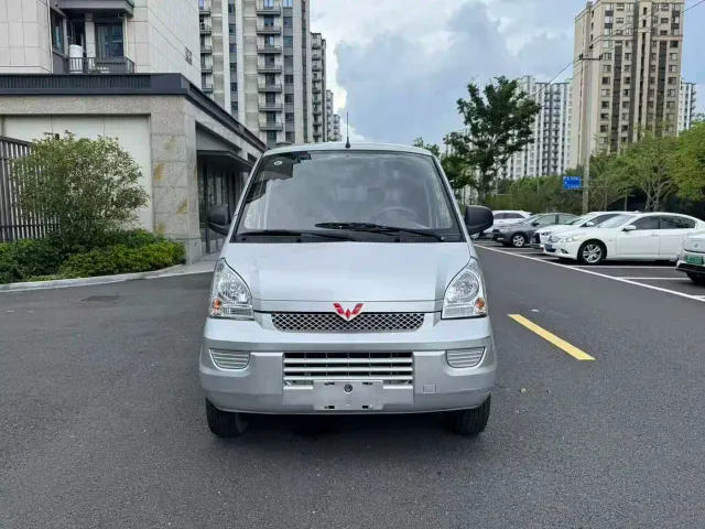 Wuling Rongguang EV — Фото автомобиля 2