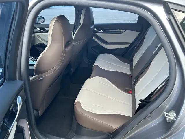 BYD Qin PLUS — Фото автомобиля 9