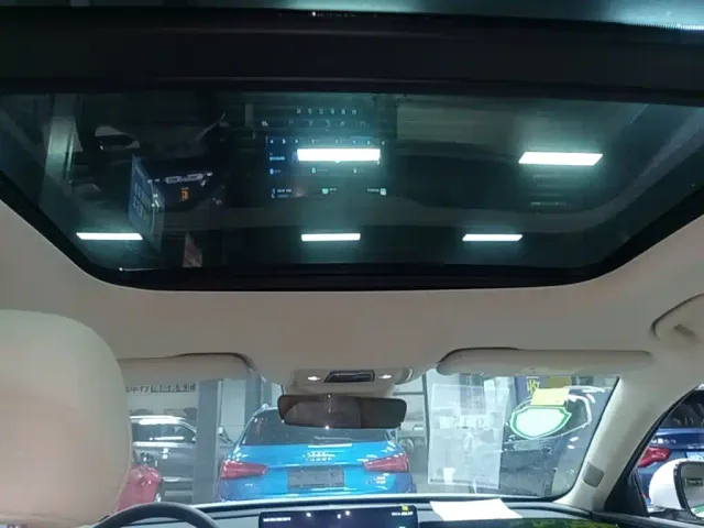 BYD Qin L — Фото автомобиля 17