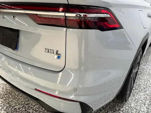 Geely Xingyue L — Фото автомобиля 18