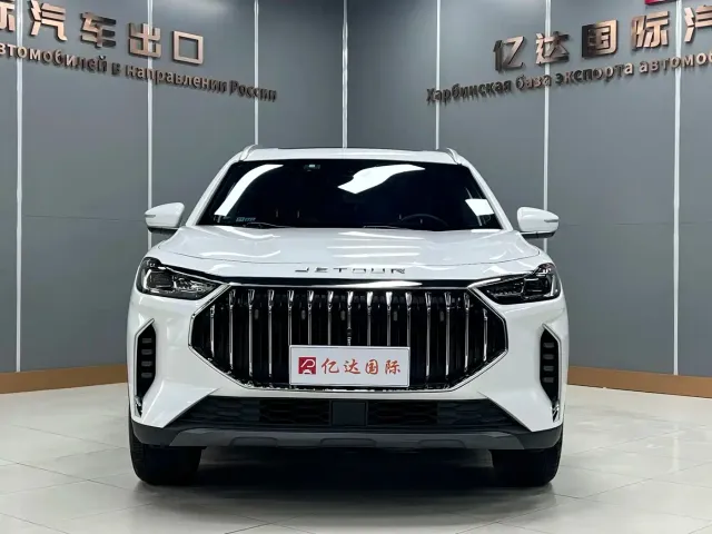 Jetour Jetour X70 PLUS 2023 1.5T DCT Warrior PLUS 5-seater — Фото автомобиля 2