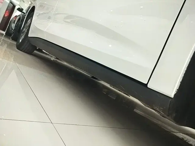 BYD Qin L — Фото автомобиля 20