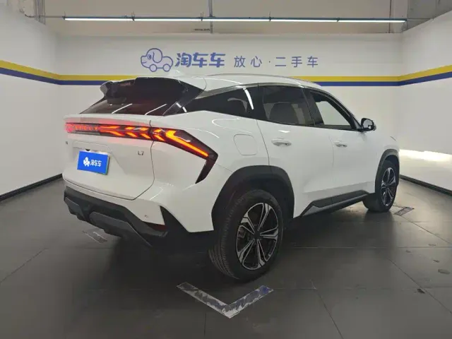 Geely Galaxy L7 — Фото автомобиля 3