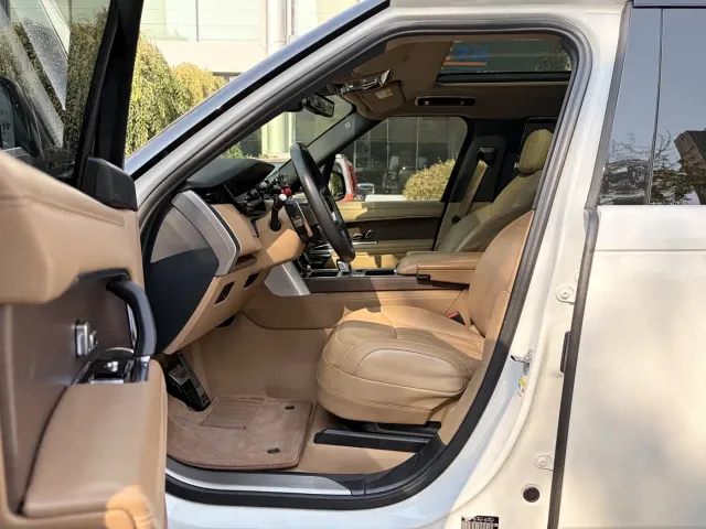 Land Rover Range Rover — Фото автомобиля 8