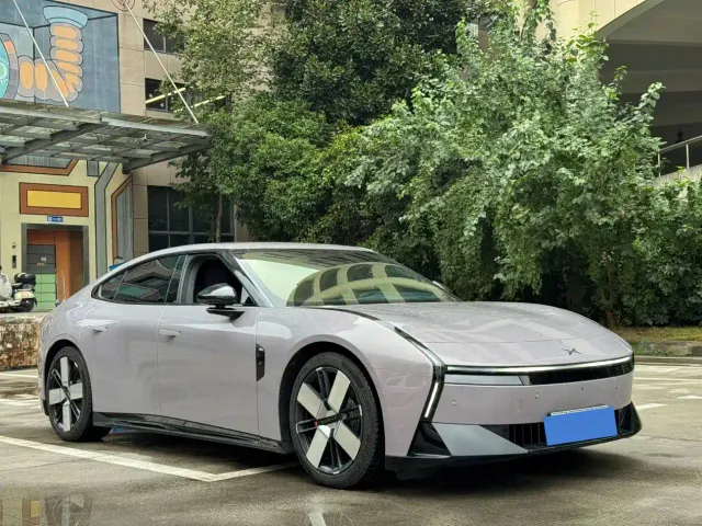 Xpeng P7 — Фото автомобиля 3
